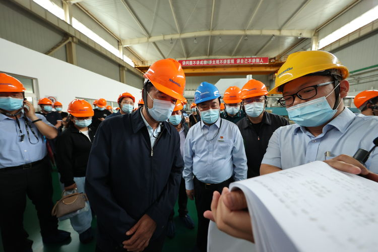 集团在陕鼓进杏装安全出产月”现场观摩暨专题培训会