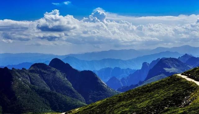 【环境；ぁで亓肷课靼彩谐中⒄棺ㄏ钚卸 清山查套清网 源头筑牢防线